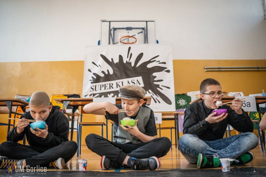 W MZS nr 5 w Gorlicach, odbył się szkolny turniej „Super...