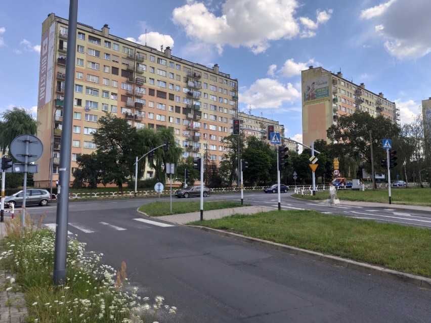 Kalisz: Miasto podpisało umowę na budowę ronda u zbiegu ulic...