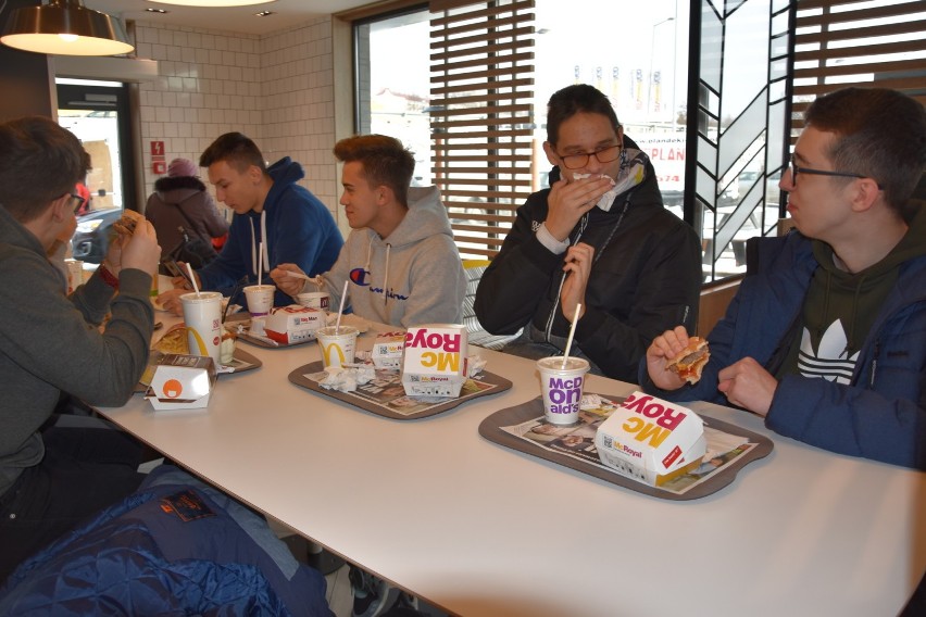 McDonald's w Starachowicach otwarty! Bez przerwy pełno gości
