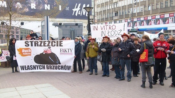 Manifa 2012 w Łodzi pod hasłem "Tak dla kobiet"