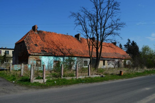 Pleszew zmienia się na lepsze! Tego miejsca już nie poznacie. Tak zmieniło się Malinie na przestrzeni lat. Zniknęły czworaki