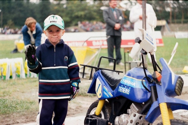 Patryk Dudek, żużlowiec Falubazu Zielona Góra, dziś ma 28 lat.