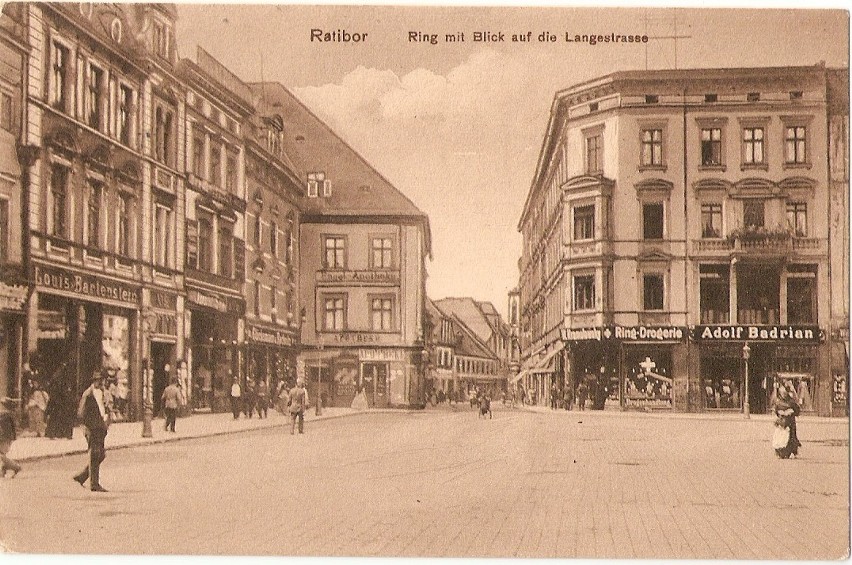 Widok na ul Długą z rynku - 1910 rok (arc. Muzeum w...