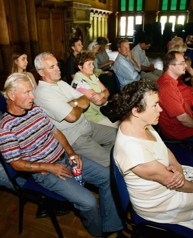 Uczestnicy spotkania  zastanawiali się, jak zadbać o Jelitkowo