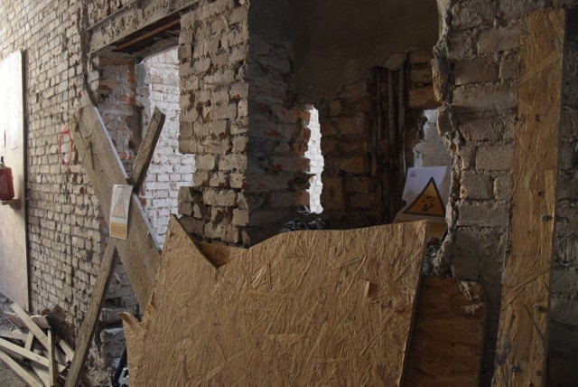 Trwa remont Willi Jaehnego w Gorzowie. Zabytkowy obiekt powoli odzyskuje swój dawny blask.