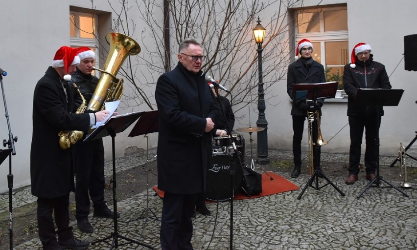 Kolędowanie w Klubie Senior+ przy ul. Franciszkańskiej w...