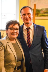 Sławno: Burmistrz zaprosił minister Annę Zalewską [FOT] - okazją była wizyta w Ząbkowicach Śląskich
