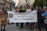 Marsz dla Życia i Rodziny 2022 w Radomiu. Manifestacja przeszła przez miejski deptak -  zobaczcie zdjęcia