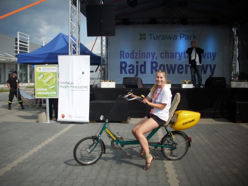 Na takim rowerku jeździ się całkiem prosto - nauka jazdy na...