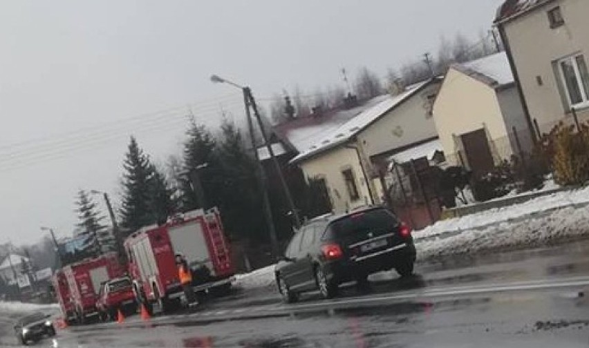 Pożar zakładu produkcyjnego w Izbicy Kujawskiej [zdjęcia]