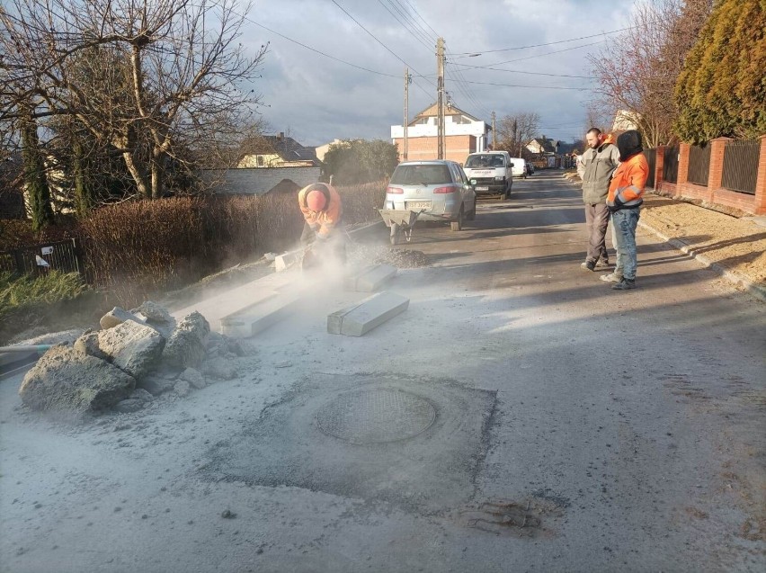 Trwa remont ulicy Dubois na osiedlu Orłowo w Starachowicach. Jak idą prace? Zobacz zdjęcia