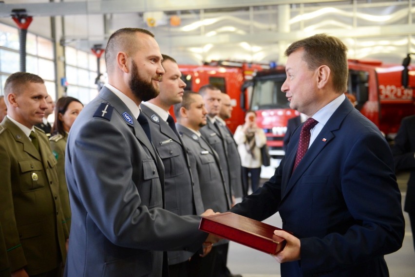 Po 250 zł podwyżki dostaną od nowego roku funkcjonariusze...