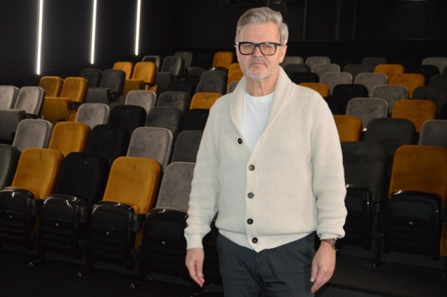 Dyrektor Koneckiego Centrum Kultury Piotr Salata zaprasza na pierwsze seanse do kina 14 lutego