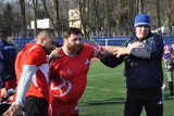 Budowlani SA Łódź trenują w OPO Cetniewo. Poranna rozgrzewka rugby | ZDJĘCIA