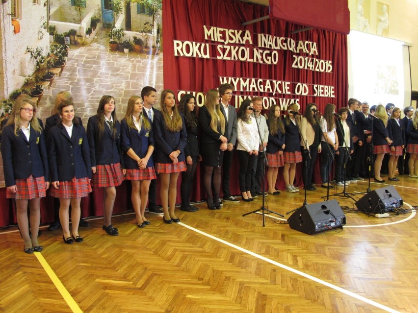 Rozpoczęcie roku szkolnego w ZS nr 2 w Wałbrzychu