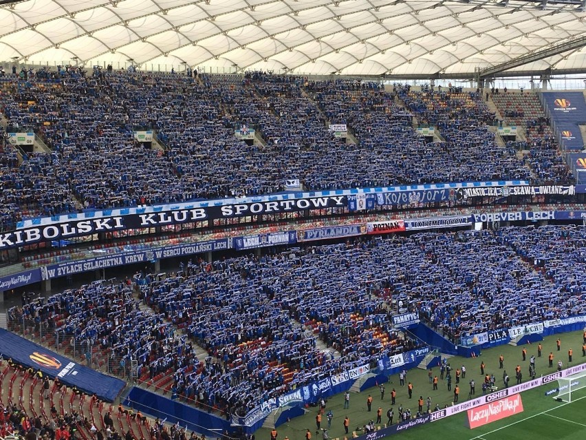 Stadion Narodowy: Efektowna oprawa kibiców Lecha i Arki