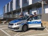 Policjanci eskortowali rodzącą kobietę z Milówki do Bielska-Białej