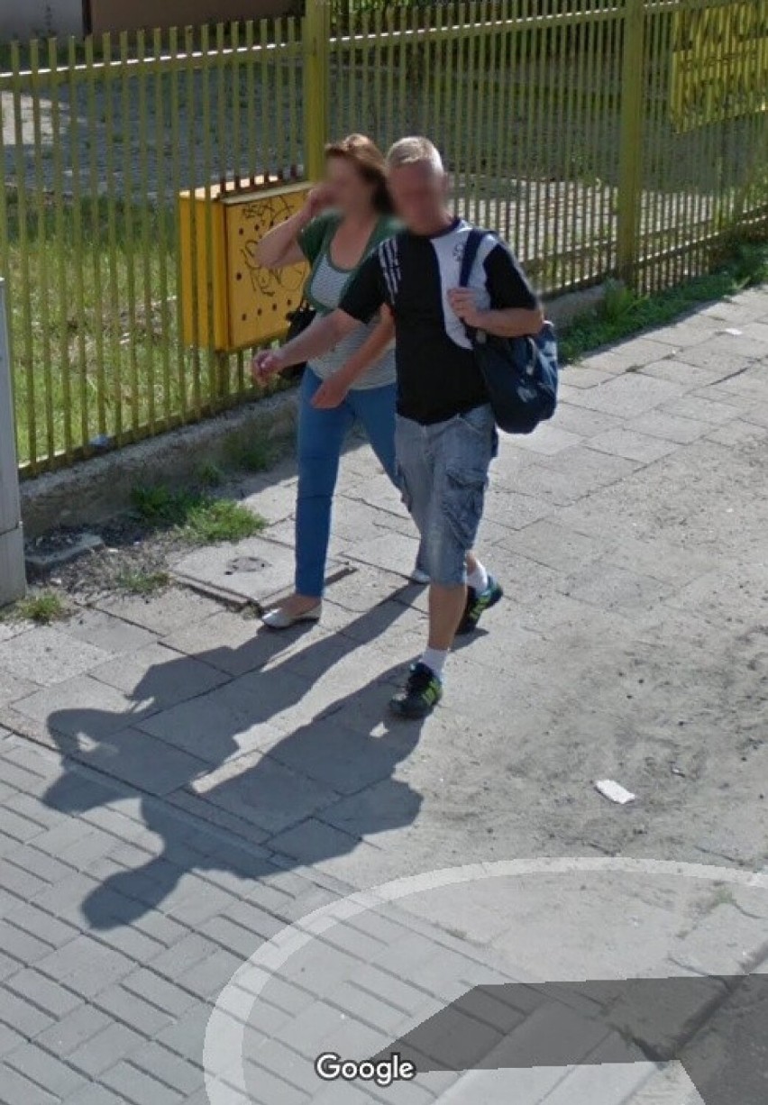 Moda na Dziesiątej. Codzienne stylizacje mieszkańców tej dzielnicy Lublina uchwycone na Google Street View