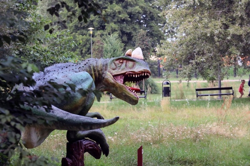 O sukcesie parku dinozaurów decyduje staranność wykonania...