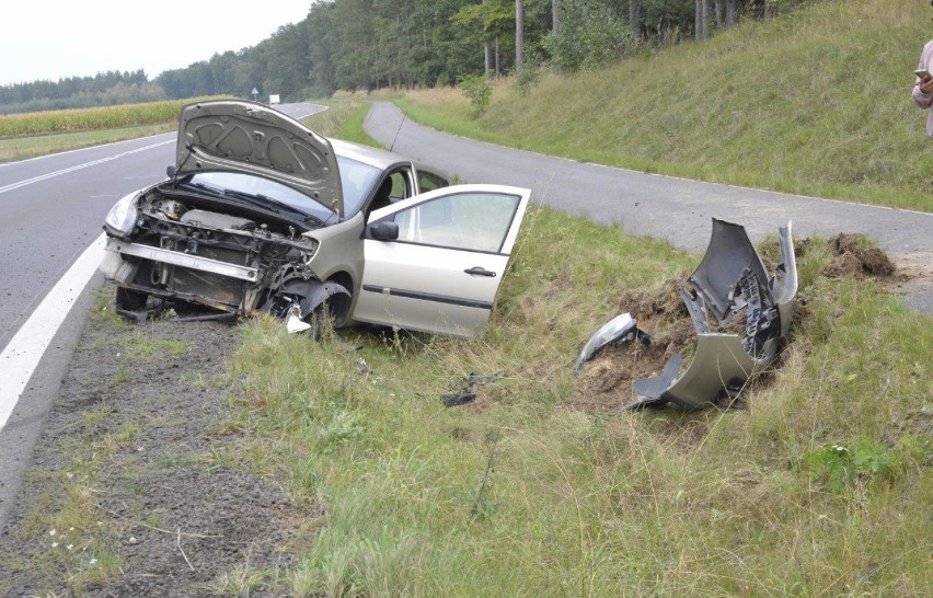 Wypadek na drodze z Nietążkowa do Boguszyna