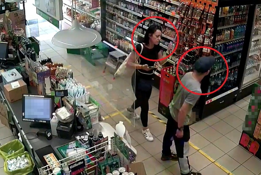Gdynia: Kolejni poszukiwani przez policjantów. Według funkcjonariuszy mężczyzna ukradł portfel. Policjanci ujawniają wizerunki