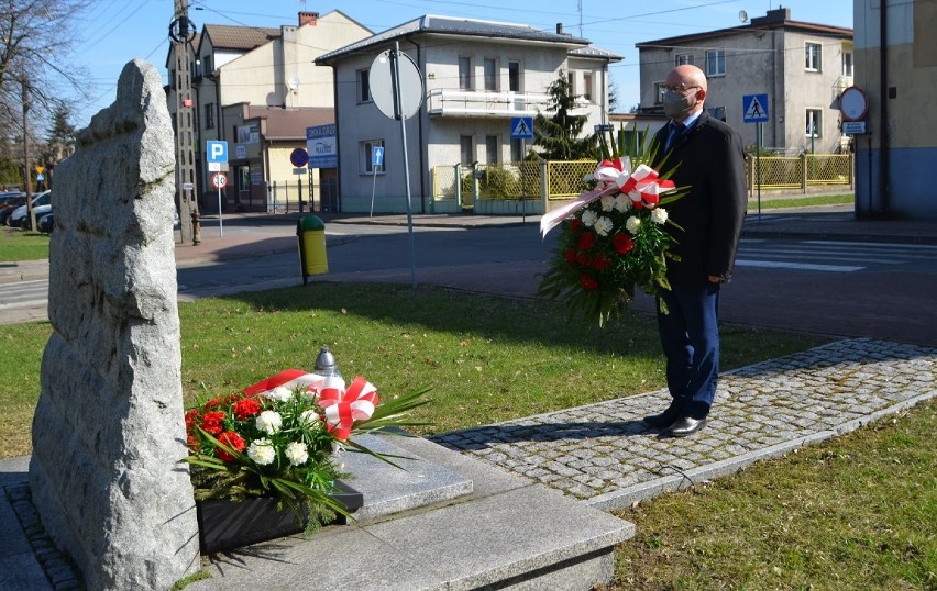 W Błaszkach oddano hołd ofiarom mordu w Katyniu i katastrofy w Smoleńsku (zdjęcia)