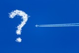 16 zaskakujących faktów o lataniu. Czemu samoloty są białe, a sok zmienia smak?