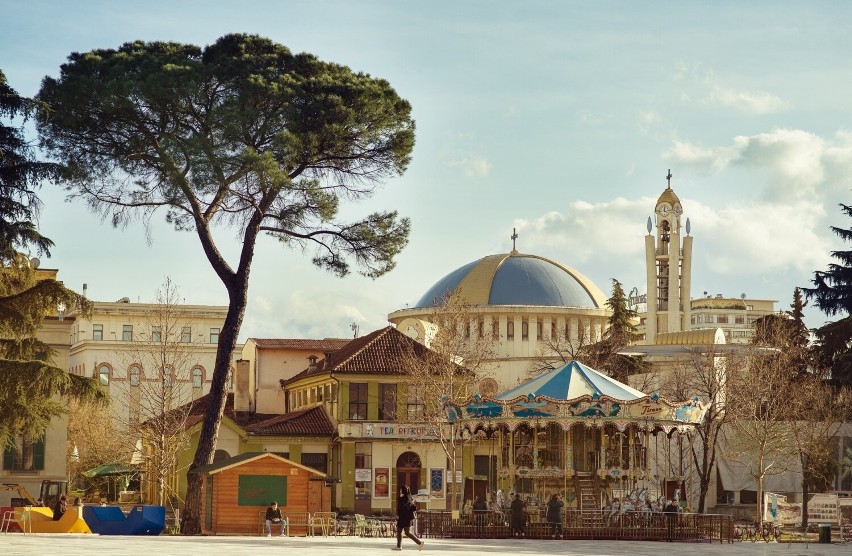 Nawiązywanie więzi z mieszkańcami i poczucie się częścią...