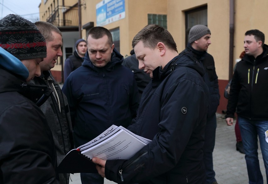 Przygłów protestuje przeciwko budowie ogromnej chlewni