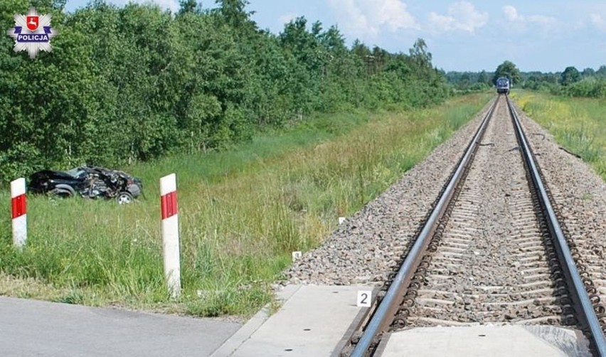 Do tragicznego wypadku doszło w czwartek na przejeździe...