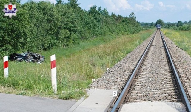 Do tragicznego wypadku doszło w czwartek na przejeździe kolejowym w miejscowości Jaski gm. Radzyń Podlaski