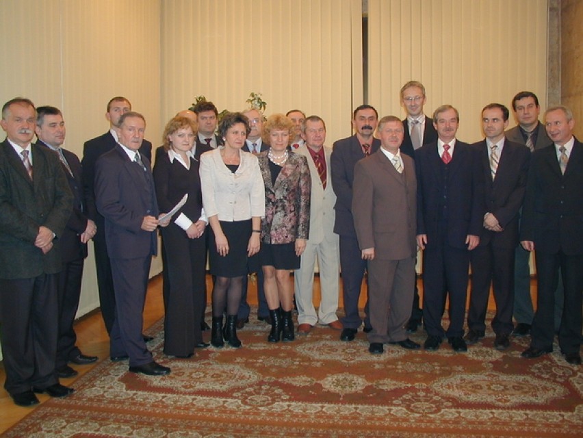 Radni Miasta Kraśnik 2006-2010. Pamiętacie, z której partii startowali? Zobacz zdjęcia