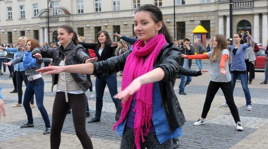 Taneczny Flash Mob na placu Litewskim w Lublinie (WIDEO, ZDJĘCIA)