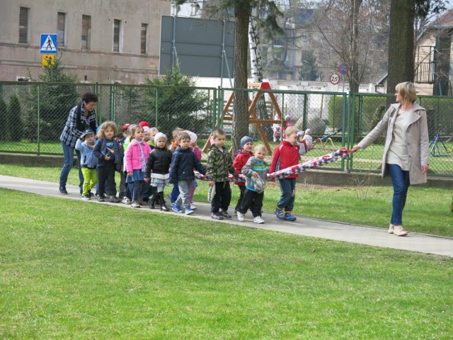 W Jeleniej Górze funkcjonuje 19 przedszkoli, 8 miejskich i 11 niepublicznych. W tym roku przybyło 65 nowych miejsc w przedszkolach.