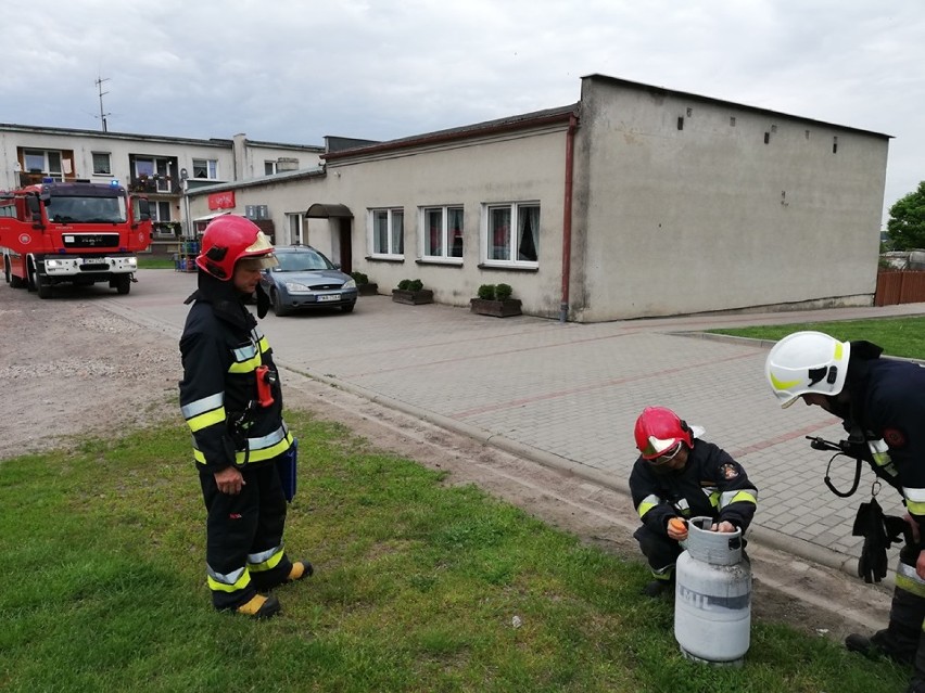 Rozszczelniła się butla z gazem. Interweniowali skoccy strażacy 