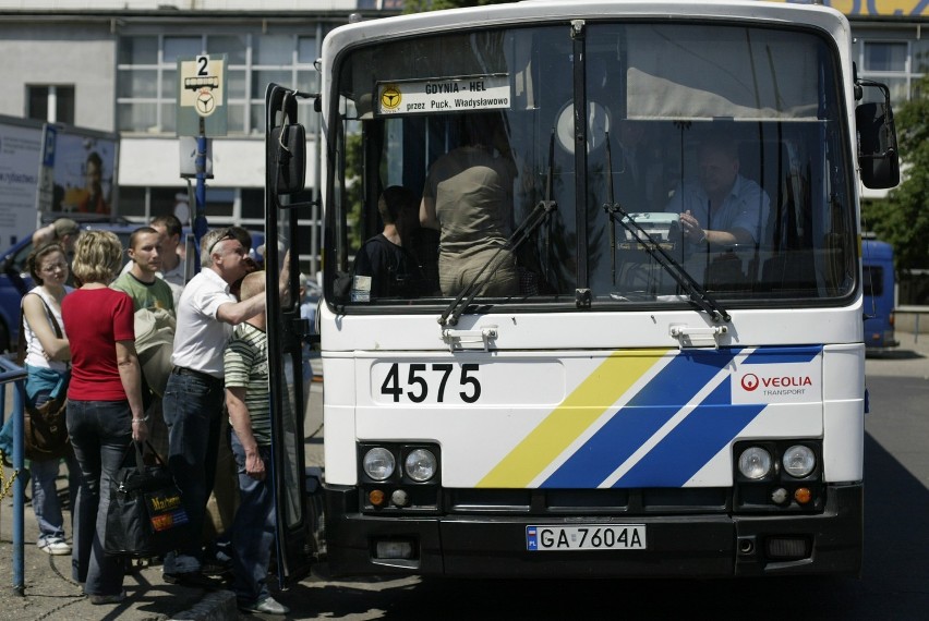Gdańsk: Protest kierowców PKS. Domagają się wyższych płac