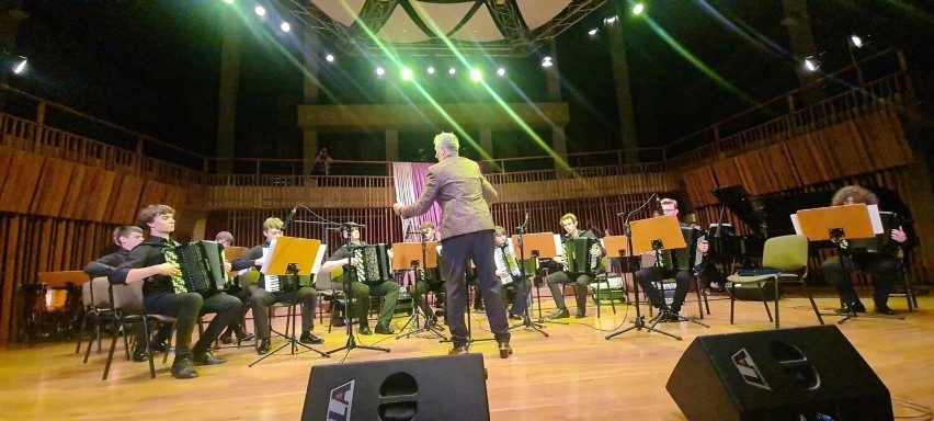 Zespół Humi Accordion Band ma już 20 lat! Jubileuszowy koncert akordeonistów odbył się w Zespole Szkół Muzycznych w Radomiu