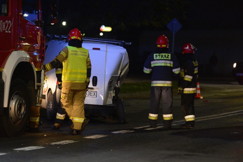 Wypadek na ul. Wojska Polskiego w Świeciu. Jedna osoba w szpitalu [wideo, zdjęcia]