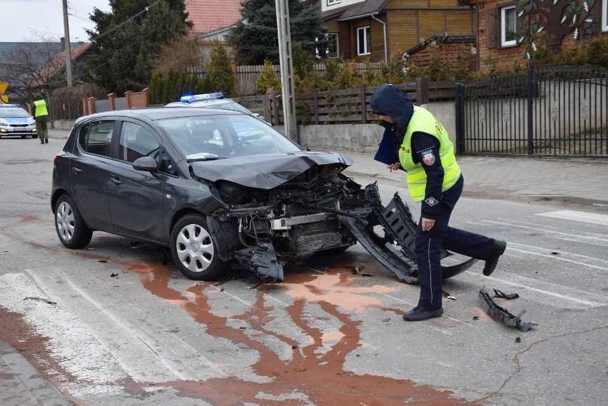 Sokółka. Na Kresowej zderzyły się trzy samochody (zdjęcia)