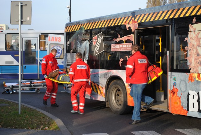 W wypadku ranna została także pasażerka autobusu