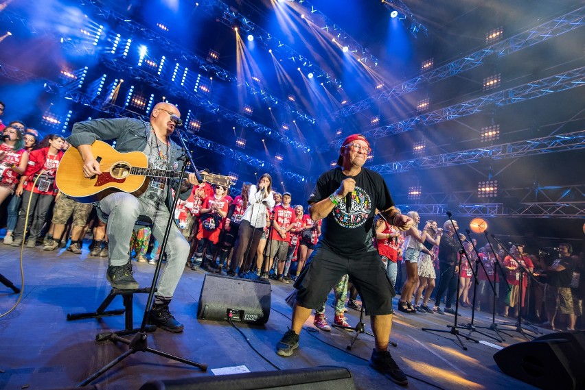 Pol'and'Rock 2018, dzień trzeci. Energiczny Hope, tłumy na...