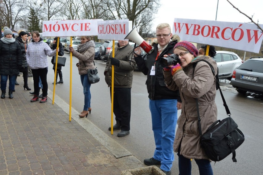 Protest w sprawie likwidacji przedszkola w Człuchowie