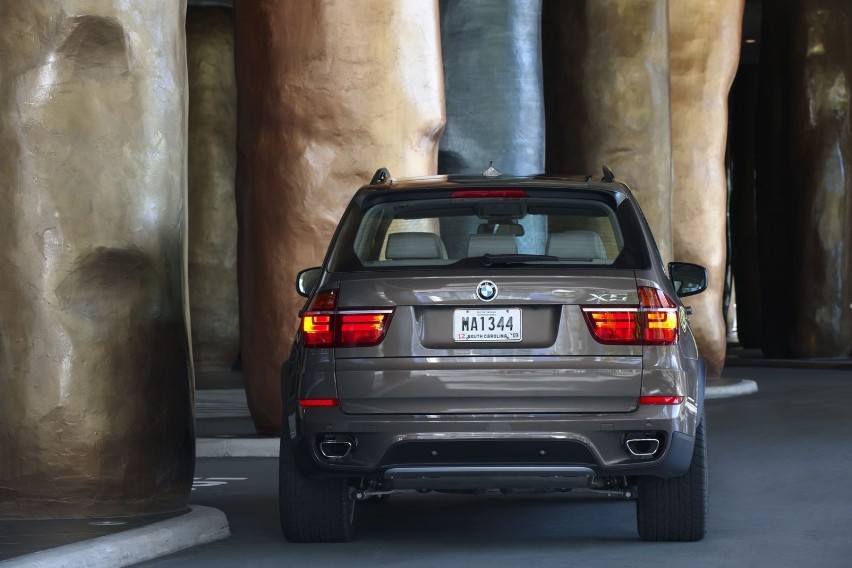 Odświeżone BMW X5