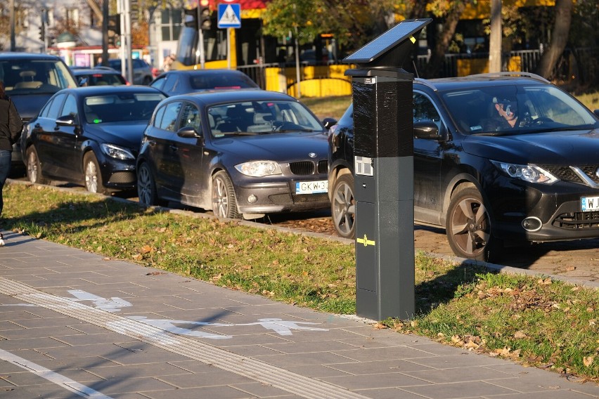 Nowe parkomaty na Żoliborzu. Czym się różnią się od dotychczasowych?