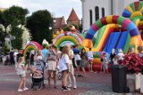 Zbierali pieniądze na leczenie Klaudii, Dominika oraz żony policjanta z Miastka (WIDEO)