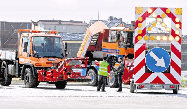 Autostradą z Rownia do Świerklan będzie można jeździć, mimo że praca wre tam nadal.