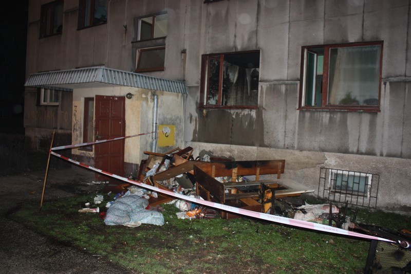 Zawiercie: Pożar przy ulicy Wierzbowej. 71-letnia kobieta trafiła do szpitala