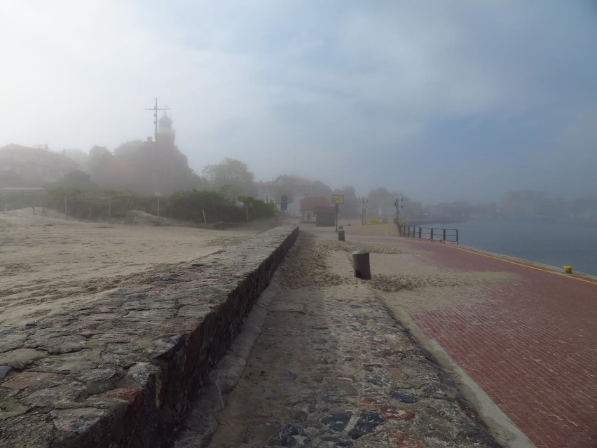 Zobacz klimatyczny ustecki port we mgle [zdjęcia]