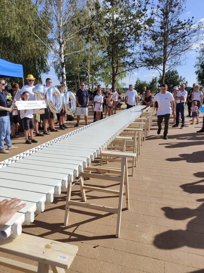 W Nisku ustanowiono rekord Polski na… najdłuższy grzejnik aluminiowy [ZDJĘCIA]
