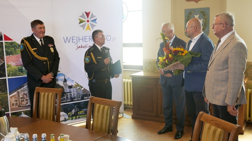 Po 50 latach pracy zawodowej, w tym po 31. w Straży Miejskiej w Wejherowie, na zasłużoną emeryturę przeszedł st. insp. Zdzisław Poltrok